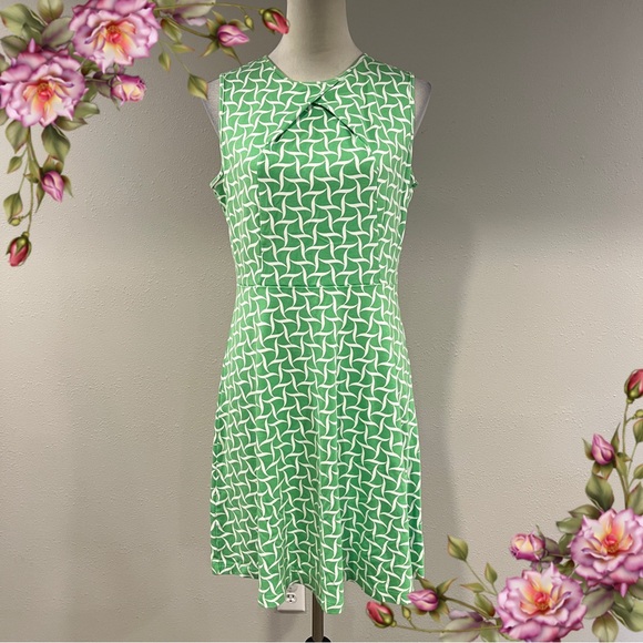 New York & Company Dresses & Skirts - New York & Company Green Geometric A-Line Dress | Size L | Sleeveless